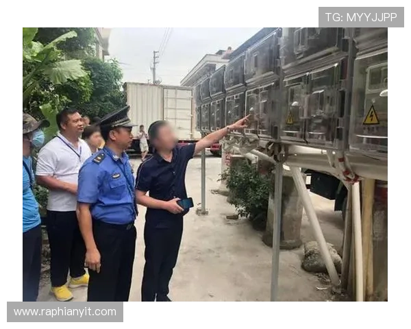 星城国际入口：尊享高端物业管理，营造安全舒适的居住环境